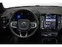 Volvo XC40 Single Motor Extended Range Ultimate 82 kWh | Panoramadak | Stoelverwarming | 360° Parkeercamera | Parkeersensoren voor + achter | Google infotainment | Stuurwielverwarming | 20'' Lichtmetalen velgen |
