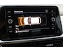 Volkswagen T-Roc Life | Stoelverwarming | Adaptive Cruise | Carplay & Android Auto | LED | Parkeerhulp |