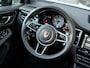 Porsche Macan 3.0 S | PASM LUCHTVERING | PANORAMA/SCHUIF-KANTELDAK | BOSE AUDIO | 14-WEG STOELEN | ACHTERUITRIJCAMERA | ELEKTR.TREKHAAK | 21 INCH 911 TURBO VELG | KRIJTGRIJS |