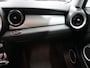 MINI Clubman Mini One 1.4 Clubman Sportstoelen Airco-ecc Navigatie Black Pack Sportvelgen hoogglans zwart Parrot Hot-Chocolate metallic Nette staat