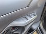 Toyota Yaris Cross 1.5 Hybrid 115 Dynamic met Comfort Pack | Navi | PDC v+a | Stoel/stuur/voorruit verw | Dode hoek detectie |