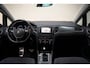Volkswagen Golf 1.2 TSI Highline Allstar Aut. [ Navi Clima Stoelverwarming PDC v+a ]