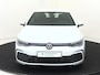 Volkswagen Golf 1.4 eHybrid GTE | Head-up display | Parkeerassistent | Adaptieve cruise control | Dodehoek detectie | CarPlay | 3-zone airco | Parkeersensoren |