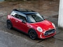 MINI Cooper Mini 1.5 Automaat JCW Camera Keyless HUD Navi Pro