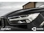 Volvo XC40 2.0 B4 AWD R-Design|Panorama|360º|H&K|Keyless|LED