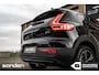 Volvo XC40 2.0 B4 AWD R-Design|Panorama|360º|H&K|Keyless|LED