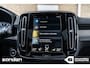 Volvo XC40 2.0 B4 AWD R-Design|Panorama|360º|H&K|Keyless|LED