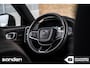 Volvo XC40 2.0 B4 AWD R-Design|Panorama|360º|H&K|Keyless|LED