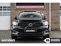 Volvo XC40 2.0 B4 AWD R-Design|Panorama|360º|H&K|Keyless|LED