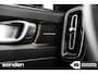 Volvo XC40 2.0 B4 AWD R-Design|Panorama|360º|H&K|Keyless|LED
