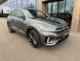 Volkswagen T-Roc 1.5 TSI 150pk R-Line | Black style | Camera | Trekhaak | Dode hoek | Keyless | Rijklaar incl. verlengde garantie
