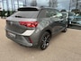 Volkswagen T-Roc 1.5 TSI 150pk R-Line | Black style | Camera | Trekhaak | Dode hoek | Keyless | Rijklaar incl. verlengde garantie