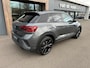 Volkswagen T-Roc 1.5 TSI 150pk R-Line | Black style | Camera | Trekhaak | Dode hoek | Keyless | Rijklaar incl. verlengde garantie