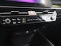 Kia Niro EV DynamicPlusLine 64.8 kWh | Panoramadak | Stoel/Stuurwielverwarming | Head-Up Display | Elektrische achterklep | Dodehoek detectie |