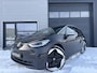 Volkswagen ID.3 First Max 58 kWh ✓SOH 94.1 % ✓Panoramadak ✓Matrix LED ✓Full LED ✓Stuur- Stoelverwarming ✓Sfeerverlichting ✓Navigatie ✓Camera ✓Lichtmetaal 20" ✓Parkeersensoren