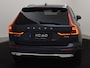 Volvo XC60 T6 PLUG-IN HYBRID ESSENTIAL EDITION 19INCH GETINT GLAS LEDER
