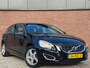 Volvo V60 1.6 T3 Momentum | NL-AUTO! | NAVI! | CRUISE!