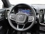 Volvo XC40 2.0 B4 Plus Black Edition Automaat / Panoramadak / Privacy Glass / Microtech Nubuck bekleding / Google Maps