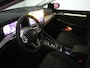 Volkswagen Golf 1.5 eTSI Oranje Edition Automaat - LED - Navigatie - ACC - Stoelverwarming - Camera