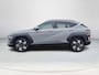 Hyundai Kona 1.6 GDI HEV Premium Sky | Uit voorraad leverbaar! | Schuif-/kantel dak | Elektrische stoelen | Stoel/stuurverwarming | Stoelverkoeling | 2e zit-rij stoelverwarming | Lederen bekleding | 360* camera | Adaptive cruisecontrol | Active lane-keeping |