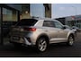Volkswagen T-Roc 1.5 TSI R-Line Keyless Camera ACC CarPlay Virtual Stoelverwarming