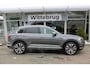 Volkswagen Touareg 3.0 TSi 381pk eHybrid 4MOTION ELEGANCE / Panorama dak / LEDER / Luchtvering / Zwenkb trekhaak / LED IQ / LM 21 inch / Navigatie Premium