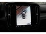Volvo XC40 Recharge P8 AWD R-Design Panoramisch Schuif-/kanteldak, Harman Kardon Premium Audio, Park Assist met 360° Camera, Warmtepomp, Adaptive Cruise Control+ Pilot Assist,