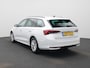 Skoda Octavia Combi 1.5 TSI MHEV Business Edition 115 PK | Automaat | Navigatie | Lichtmetalen Velgen | Climate Control | Achteruitrijcamera | Parkeersensoren | Trekhaak wegklapbaar | LED | Cruise Control | Virtual Cockpit | Apple Carplay & Android auto | Keyless | Elektrische Achterklep | Getint glas vanaf B-Style