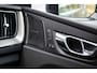 Volvo XC60 T6 Plug-in hybrid AWD Plus Black Edition | Luchtvering | Harman Kardon | Head up display | Panoramadak | 360 graden camera | 22 inch | Heico diffusor |