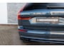 Volvo XC60 T6 Plug-in hybrid AWD Plus Black Edition | Luchtvering | Harman Kardon | Head up display | Panoramadak | 360 graden camera | 22 inch | Heico diffusor |