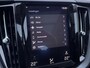 Volvo XC60 2.0 T8 Twin Engine AWD Momentum | Luchtvering | Trekhaak | Carplay/android auto | parkeersensoren V+A | Leder | Schuif/kantel panoramadak |