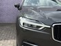 Volvo XC60 2.0 T8 Twin Engine AWD Momentum | Luchtvering | Trekhaak | Carplay/android auto | parkeersensoren V+A | Leder | Schuif/kantel panoramadak |