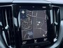 Volvo XC60 2.0 T8 Twin Engine AWD Momentum | Luchtvering | Trekhaak | Carplay/android auto | parkeersensoren V+A | Leder | Schuif/kantel panoramadak |