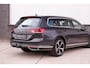 Volkswagen Passat Variant 1.4 TSI PHEV GTE Business | Pano | Elek. Trekhaak | Camera | Carplay | Navi | LED
