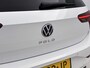 Volkswagen Polo 1.0 TSI R-Line | 95 PK | R-Line exterieur | Climatronic | Navigatie | LED Matrix | Stoelverwarming | Digitale Cockpit Pro | 17 Inch Velgen | Apple Carplay / Android Auto |