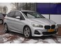 BMW 2-Serie Active Tourer 218i High Executive M Sport / 1EIG / Harman-Kardon / ORIG-NL / Camera / = DEALER ONDERHOUDEN !!