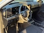 Hyundai Kona Electric Comfort Smart 65.4 kWh / Warmtepomp / Stuur- & Stoelverwarming / Navigatie / Apple Carplay & Android Auto / Vehicle-to-Load (V2L) / Blind-spot Collision Assist / 19"  Lichtmetalen Velgen