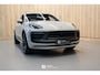 Porsche Macan 2.9 GTS (2021, NL) laatste facelift model in krijt.