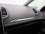 Renault Grand Scenic 140pk TCe Intens | Trekhaak | Stoelverwarming | Massagestoelen | Lichtmetalen velgen |