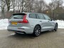 Volvo V60 2.0 T6 Plug-in hybrid AWD Plus Dark | All-seasons | Trekhaak | 360 Camera | Harman/Kardon | Sportstoel |