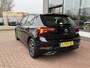 Volkswagen Polo 1.0 TSI Life / Navigatie / Parkeersensoren V+A / Climate control / Draadloze telefoonlader
