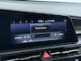 Kia Niro EV ExecutiveLine 64.8 kWh Trekhaak Leder SOH 98.5% Schuif-/kanteldak Adap.Cruise Camera Head-Up Display Apple Carplay Android Auto Navi Ecc Pdc Elek.Stoelen-Verwarmd/gekoeld+Memory Elek.Achterklep Stuurverwarming Lane Assist DAB 1e Eigenaar Origineel Nederlandse Auto Fabrieksgarantie tot 25-10-2029/150.000km € 50.000 nieuw!