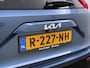 Kia Niro EV ExecutiveLine 64.8 kWh Trekhaak Leder SOH 98.5% Schuif-/kanteldak Adap.Cruise Camera Head-Up Display Apple Carplay Android Auto Navi Ecc Pdc Elek.Stoelen-Verwarmd/gekoeld+Memory Elek.Achterklep Stuurverwarming Lane Assist DAB 1e Eigenaar Origineel Nederlandse Auto Fabrieksgarantie tot 25-10-2029/150.000km € 50.000 nieuw!
