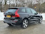 Volvo XC60 2.0 T6 Plug-in hybrid AWD Plus Dark | Pano | Trekhaak | Memory | 360 camera | All-seasons | Climate pack |