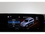 Mercedes-Benz GLB 180 Luxury 7-Persoons Panoramadak, Leder, Sfeerverlichting, Trekhaak, Apple Carplay/Android Auto