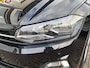 Volkswagen Polo 1.0 TSI Highline / PARK. SENSOREN/ APP CONNECT/ ADAPT. CRUISE/ NAVI/ CLIMA/ DAB/ 16" LMV
