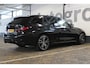 BMW 3-Serie Touring 330e xDrive | M- Sport | Incl. 12 maanden garantie | 292 PK | Panorama dak | 360° camera | Head-up display | Memory sportstoelen | Shadow-line | Dodehoek detectie | Widescreen Display | Apple CarPlay | 19'' Breedset | Stoelverwarming |