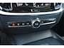 Volvo V60 B4 211PK Automaat Momentum Business | Trekhaak | ACC | Camera | Stoelverwarming| Leder