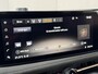 Nissan Ariya Evolve 91 kWh / Warmtepomp / Stuur- & Stoelverwarming / Voorruitverwarming / Geventileerde Voorstoelen / Binnenspiegel Camera / Schuif & Kanteldak / Head-Up Display / Bose Premium Audio / Adaptieve Cruise Control / Apple Carplay & Android Auto /