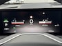 Nissan Ariya Evolve 91 kWh / Warmtepomp / Stuur- & Stoelverwarming / Voorruitverwarming / Geventileerde Voorstoelen / Binnenspiegel Camera / Schuif & Kanteldak / Head-Up Display / Bose Premium Audio / Adaptieve Cruise Control / Apple Carplay & Android Auto /